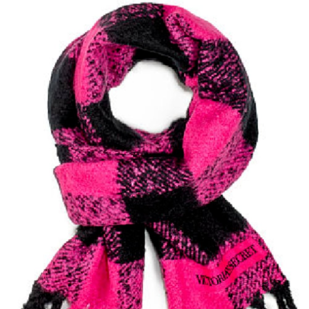 Victoria’s Secret Scarf Buffalo Check Pink Black